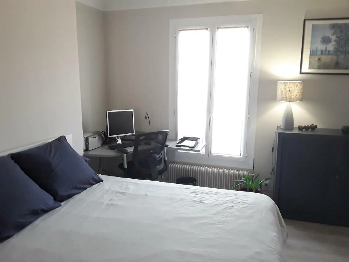 Apartment With Car Park - Charonne Neighborhood Paris